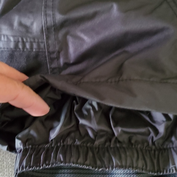 EUC Junior Snow/Ski Pants - Picture 2 of 4